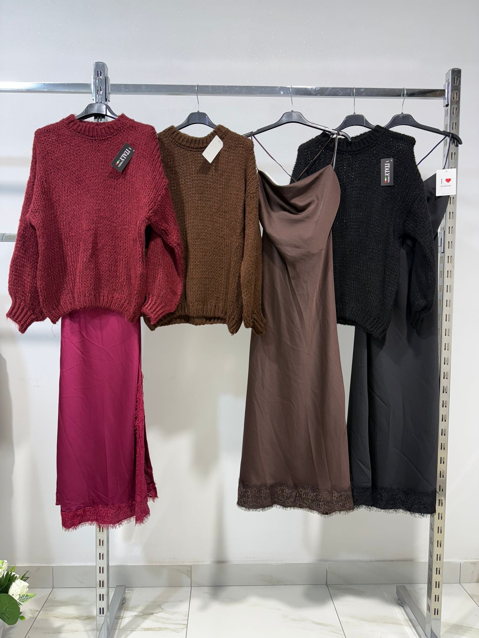 2 x 1 : Abito Lungo Lingerie con Maglione